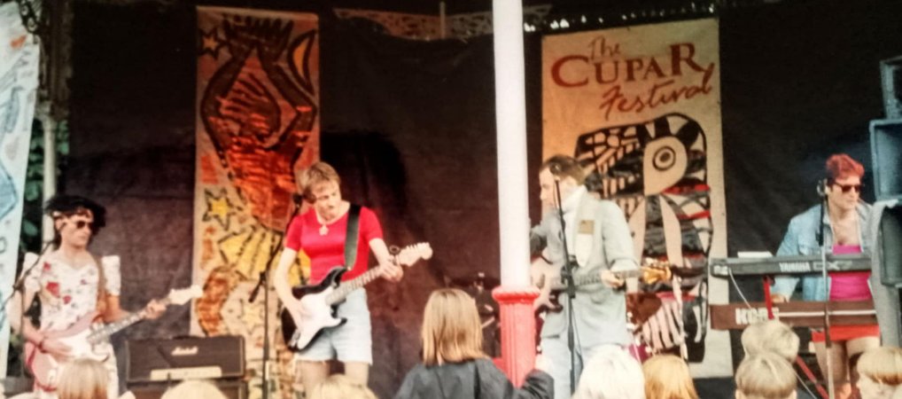 Muck
          Photo - 7